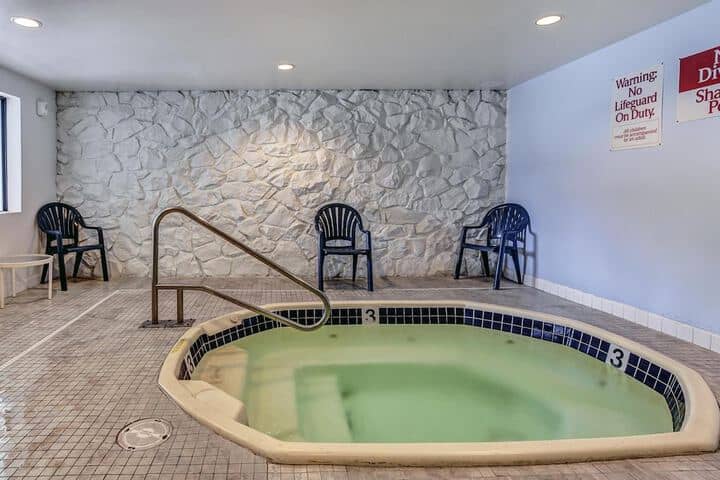 Spa 18 of 27
