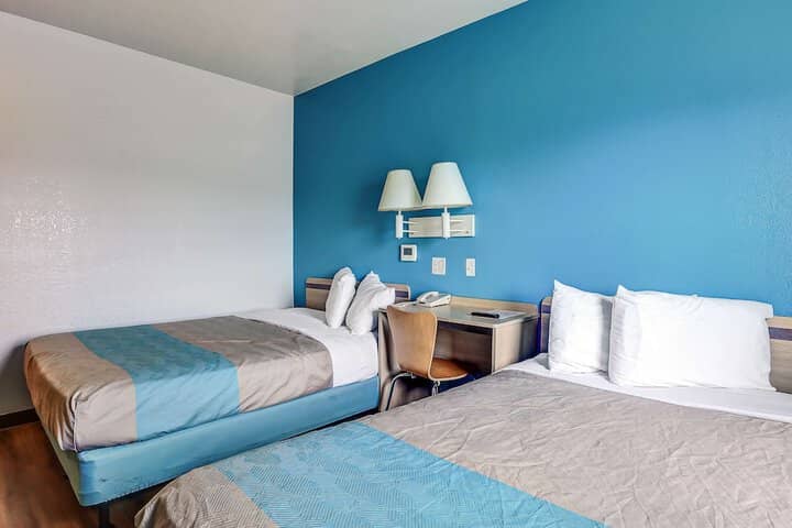 Room 5 of 27